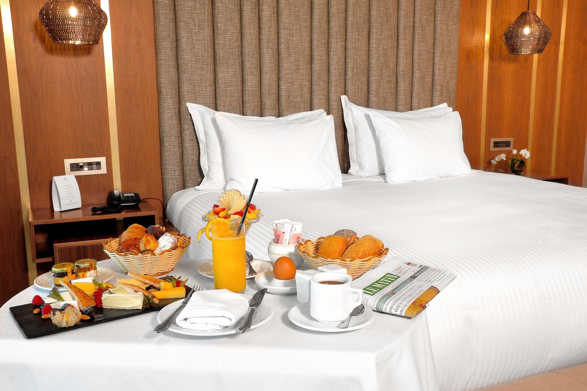 Le Palace D'Anfa Касабланка Екстер'єр фото Room service
